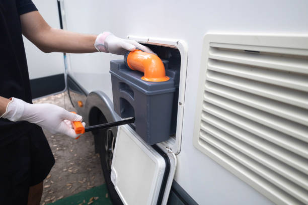 Portable Toilet Options We Offer in Cedarville, AR